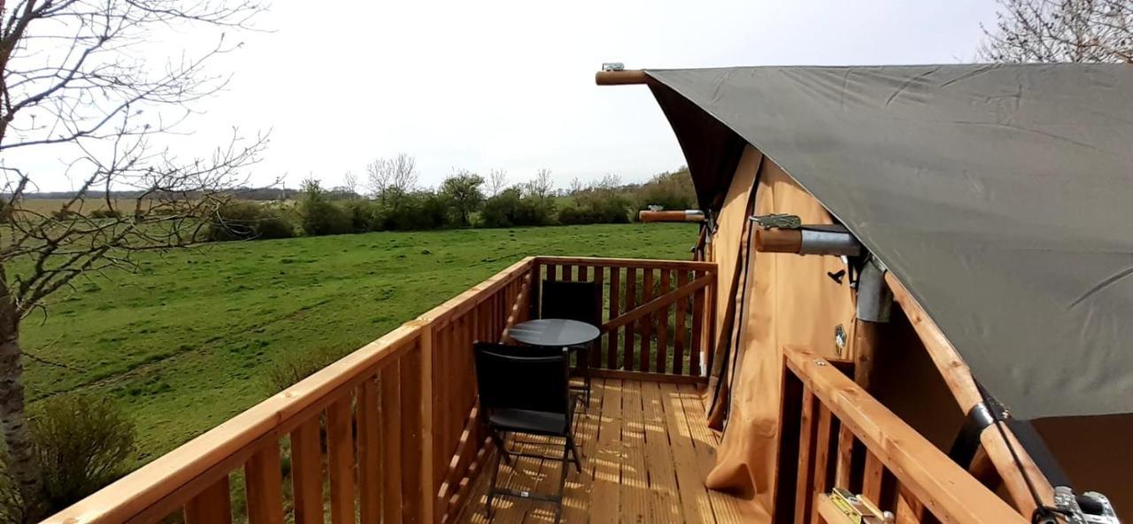 Tente Cabane Du Camping Hautoreille Bannes  Екстериор снимка
